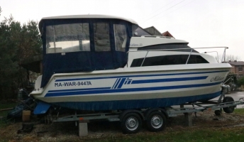 Calipso 23 – houseboat wraz z przyczepą, nieczarterowany, prywatny właściciel.